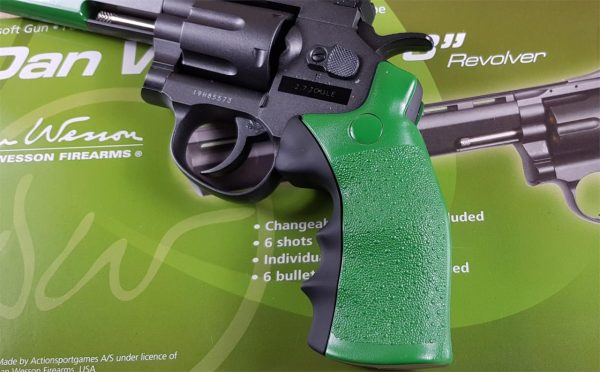 Two Tone Dan Wesson co2 Revolver 8 Inch - Green - Image 3