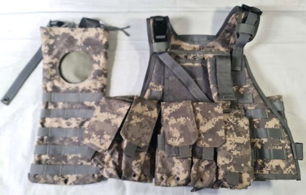 ACU Plate Carrier & Pouches - Used