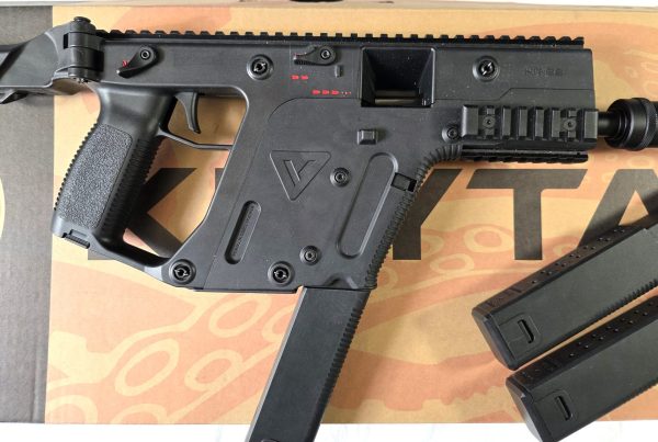 KRYTAC KRISS Vector GBB SMG + 4 Magazines - Used - Image 3