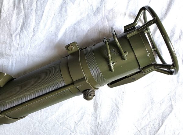 US Army M9A1 40mm Gas Grenade Bazooka - As New - Image 7