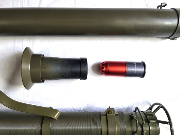 US Army M9A1 40mm Gas Grenade Bazooka - As New - Image 5